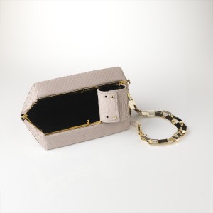 PHILIPPE ROUCOU -@ Minaudière bracelet PALACES